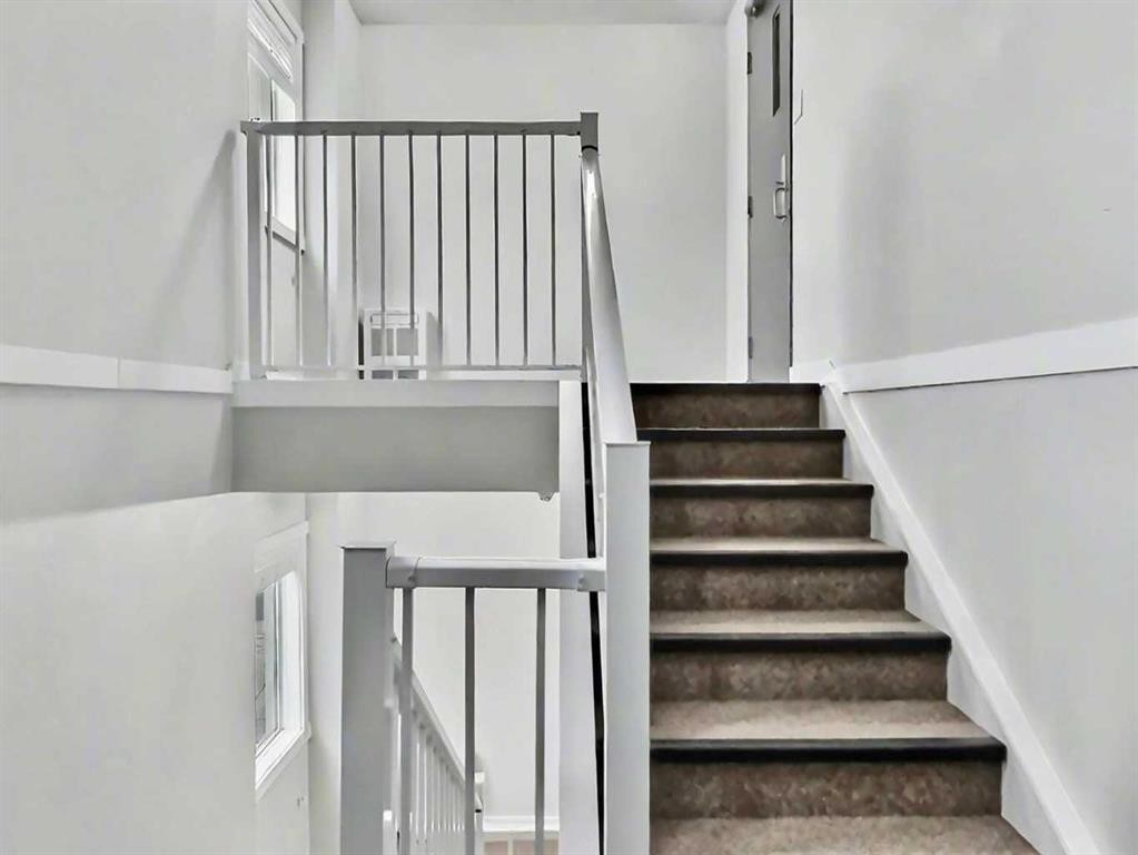 316-236 Stony Mountain Road, Anzac, AB - Indoor Photo Showing Other Room