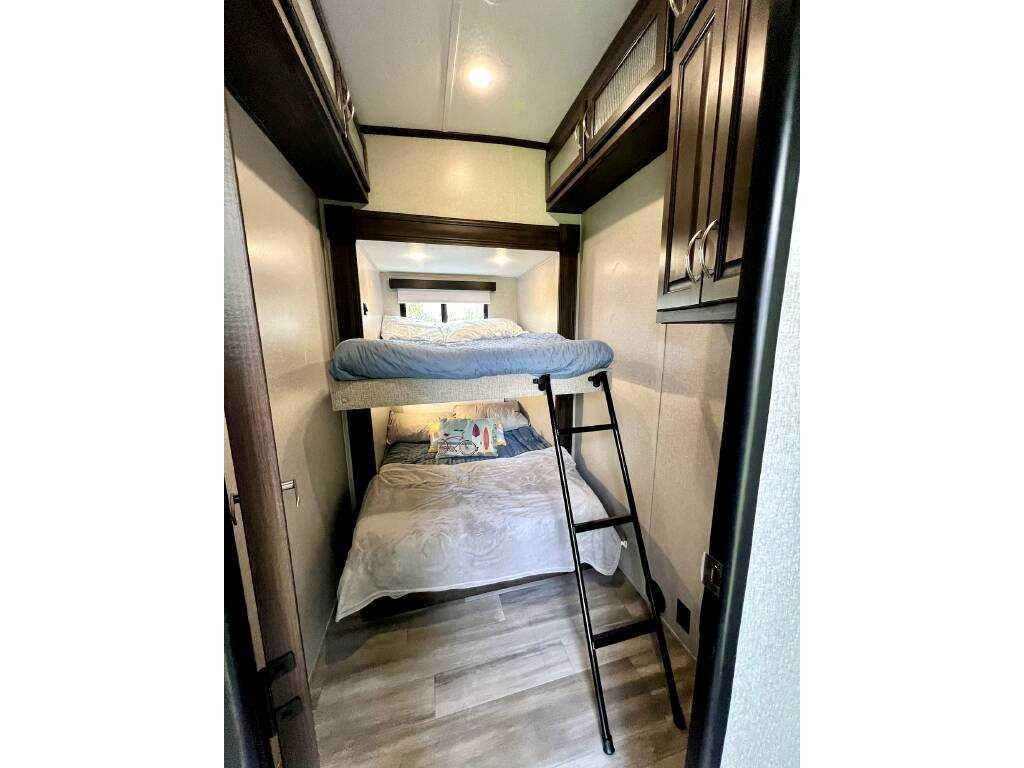 0 0, Wandering River, AB