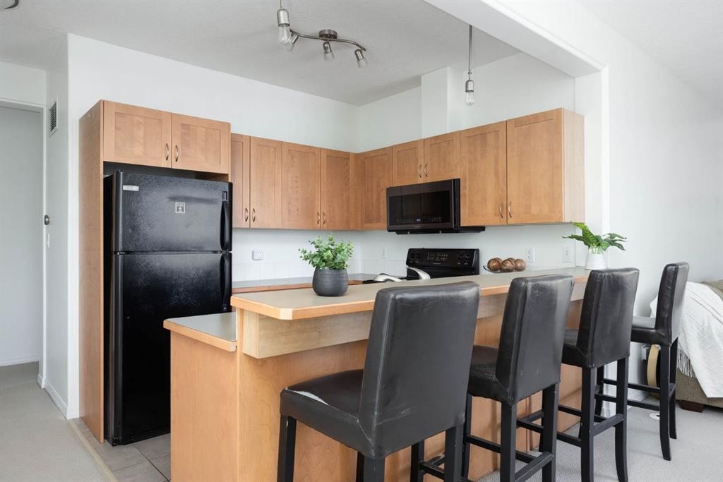5-105 Fontaine Crescent, Fort Mcmurray, AB - Indoor Photo Showing Kitchen