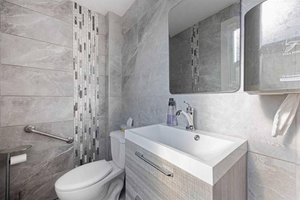 10015 Main Street, Fort Mcmurray, AB