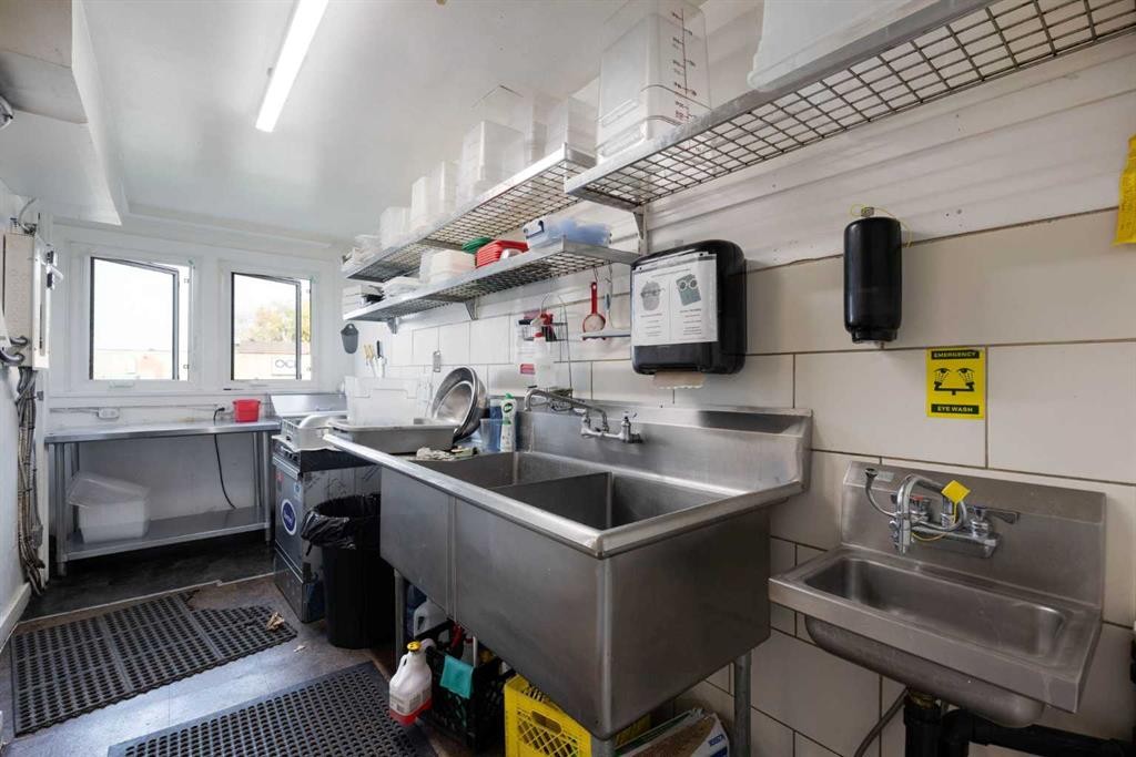 10015 Main Street, Fort Mcmurray, AB