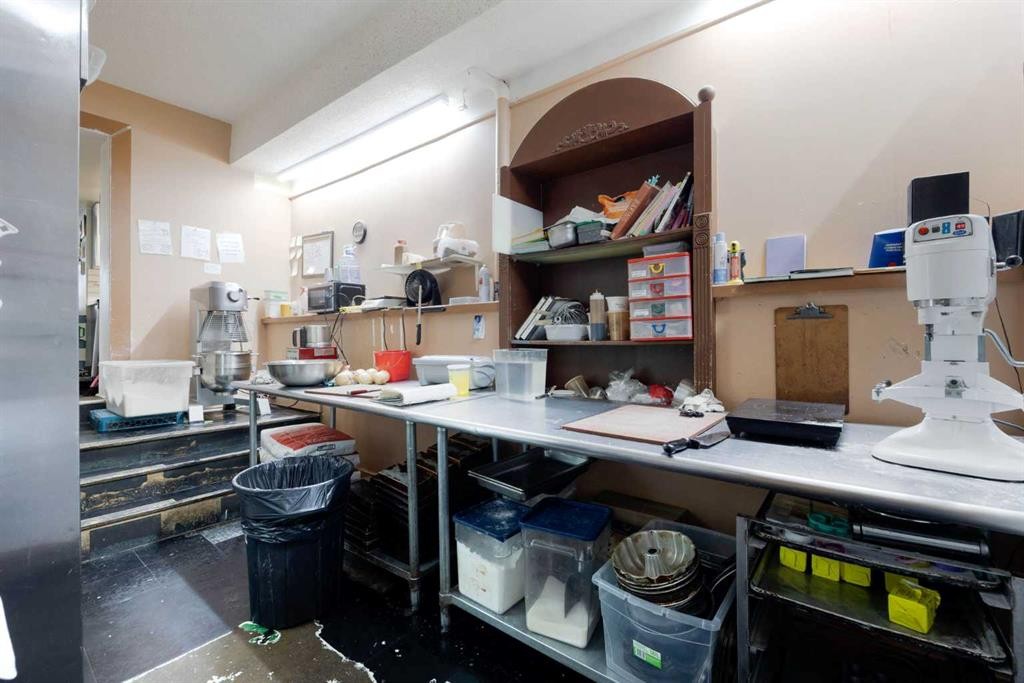 10015 Main Street, Fort Mcmurray, AB