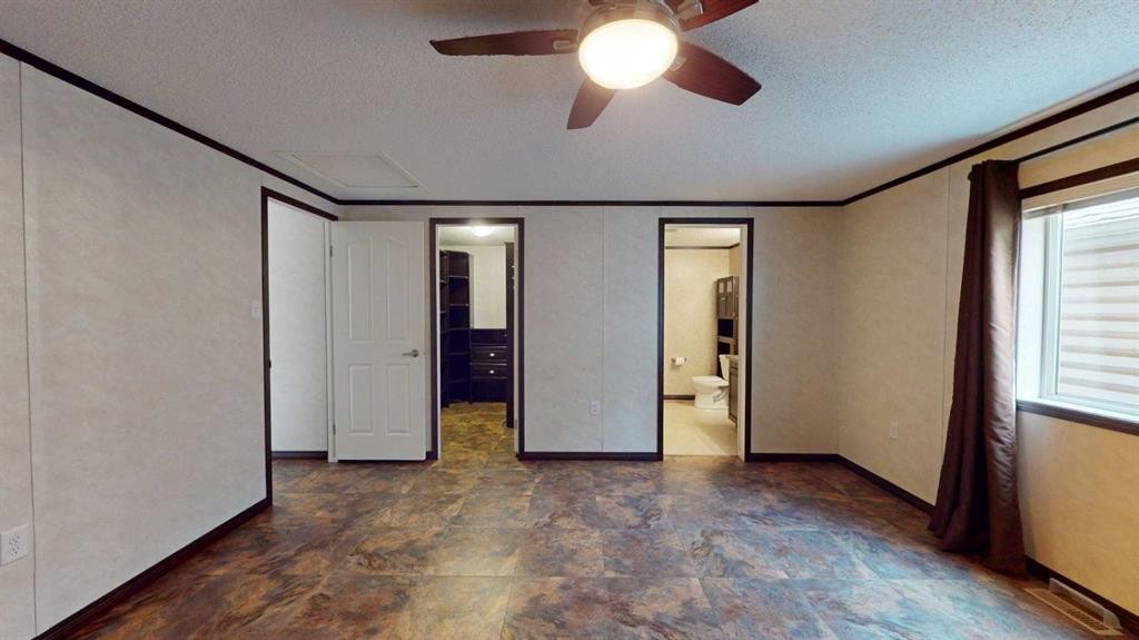 392 Gregoire Crescent, Fort Mcmurray, AB - Indoor Photo Showing Other Room