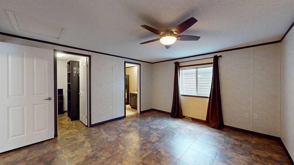 392 Gregoire Crescent, Fort Mcmurray, AB - Indoor Photo Showing Other Room