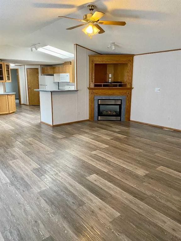 196 Harpe Way, Fort Mcmurray, AB - Indoor With Fireplace