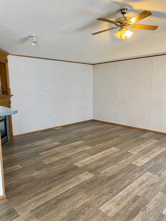 196 Harpe Way, Fort Mcmurray, AB - Indoor Photo Showing Other Room