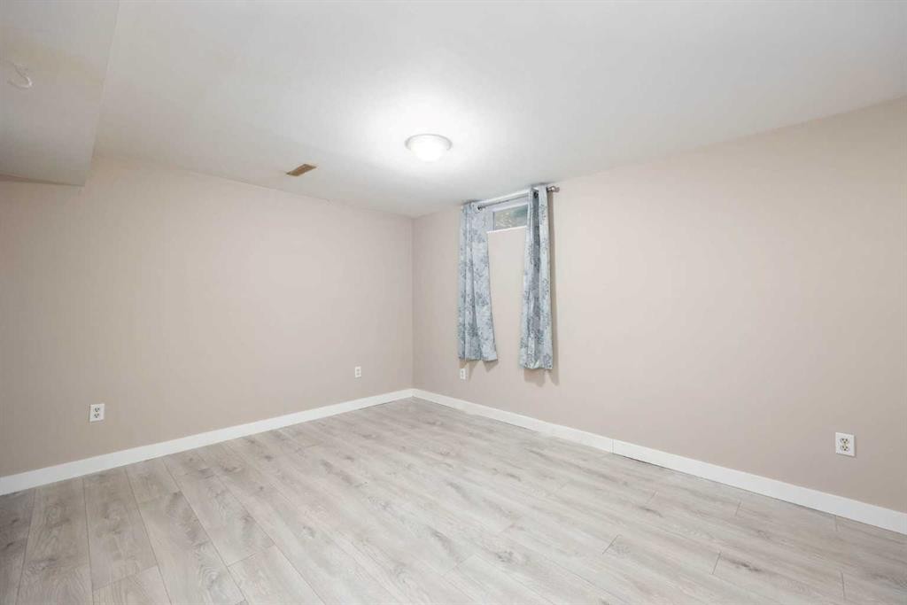 54 Birch Road, Fort Mcmurray, AB - Indoor Photo Showing Other Room