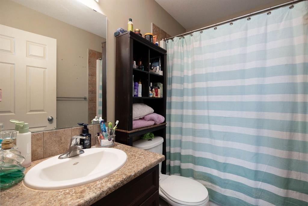 12-136 Fontaine Crescent, Fort Mcmurray, AB - Indoor Photo Showing Bathroom