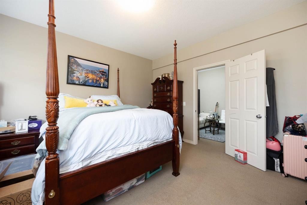 12-136 Fontaine Crescent, Fort Mcmurray, AB - Indoor Photo Showing Bedroom