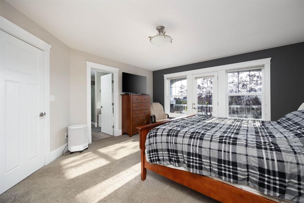 149 Ward Crescent, Fort Mcmurray, AB - Indoor Photo Showing Bedroom