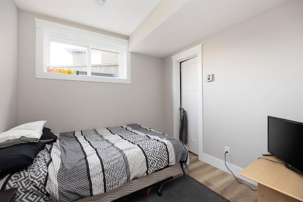 149 Ward Crescent, Fort Mcmurray, AB - Indoor Photo Showing Bedroom