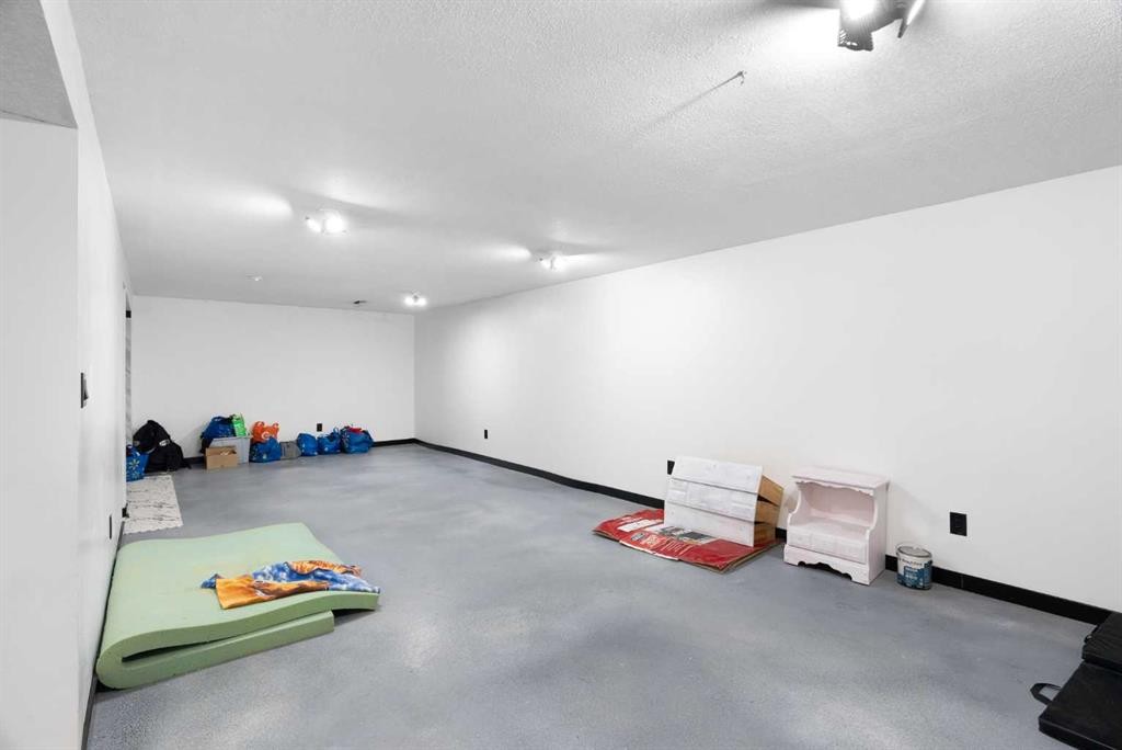 136 Beaumont Crescent, Fort Mcmurray, AB - Indoor