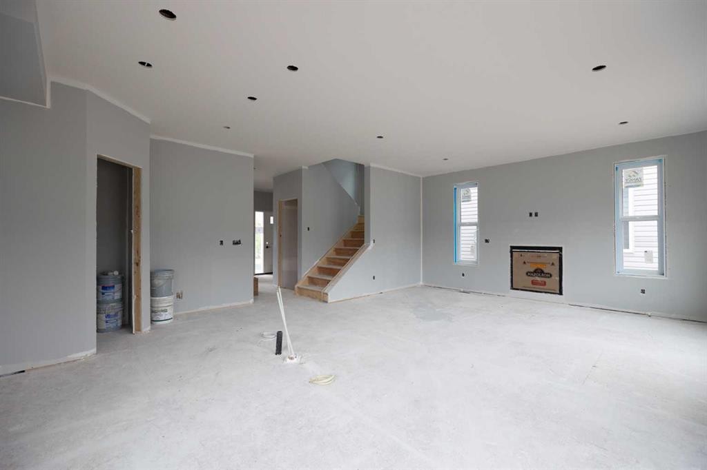 185 Dafoe Way, Fort Mcmurray, AB - Indoor Photo Showing Garage