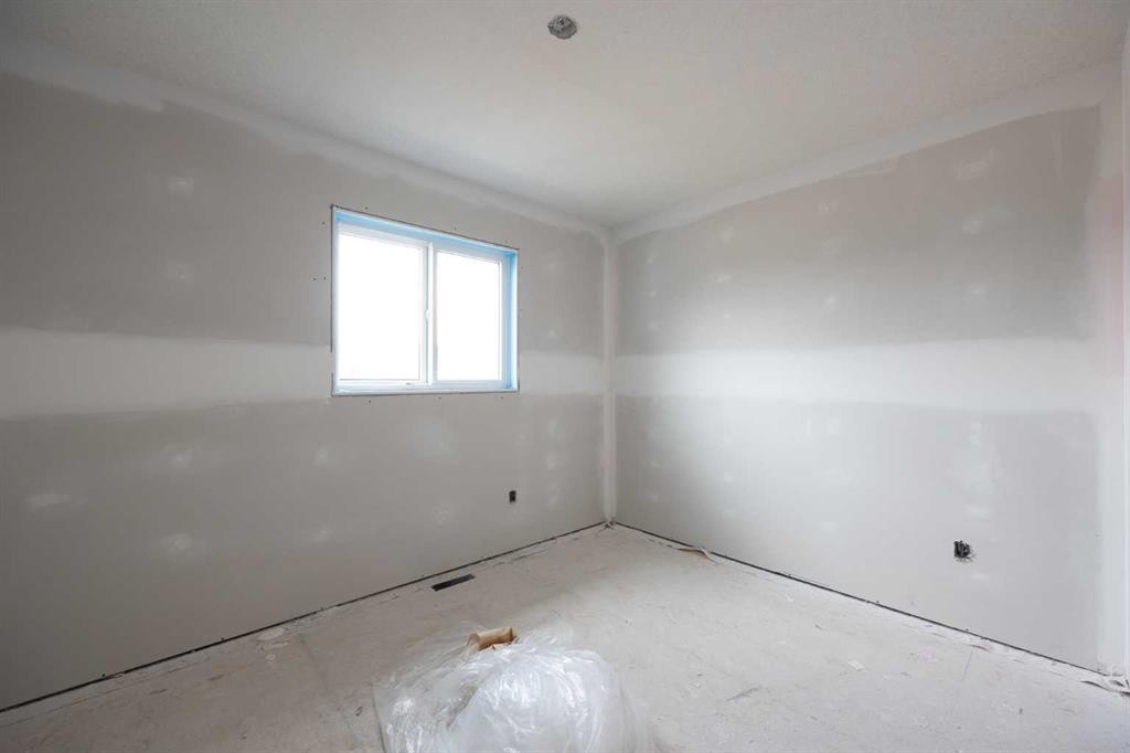 189 Dafoe Way, Fort Mcmurray, AB - Indoor Photo Showing Other Room