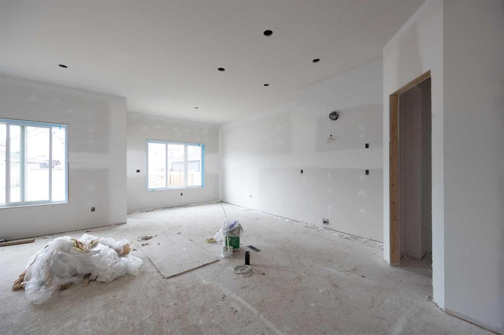 189 Dafoe Way, Fort Mcmurray, AB - Indoor Photo Showing Garage