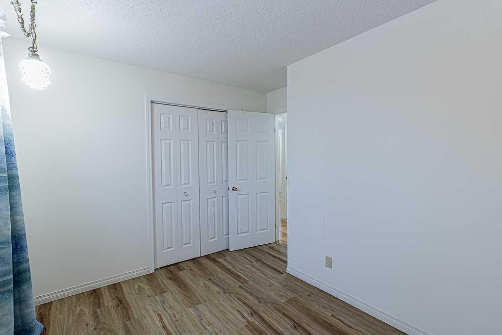 111 Christina Court, Fort Mcmurray, AB - Indoor Photo Showing Bathroom