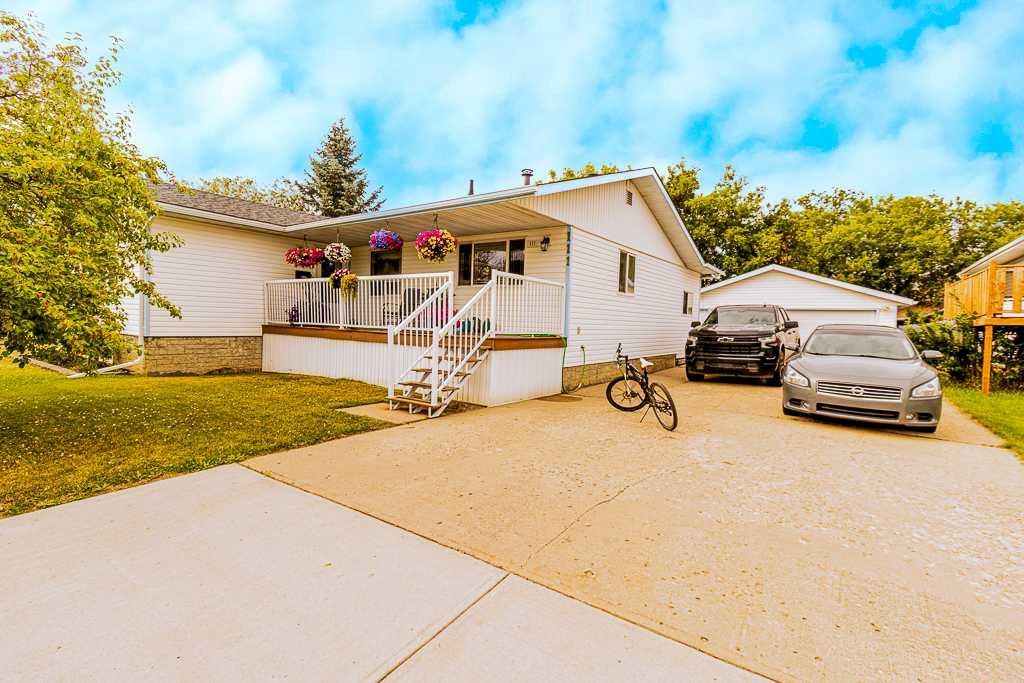 111 Christina Court, Fort Mcmurray, AB - Outdoor With Exterior