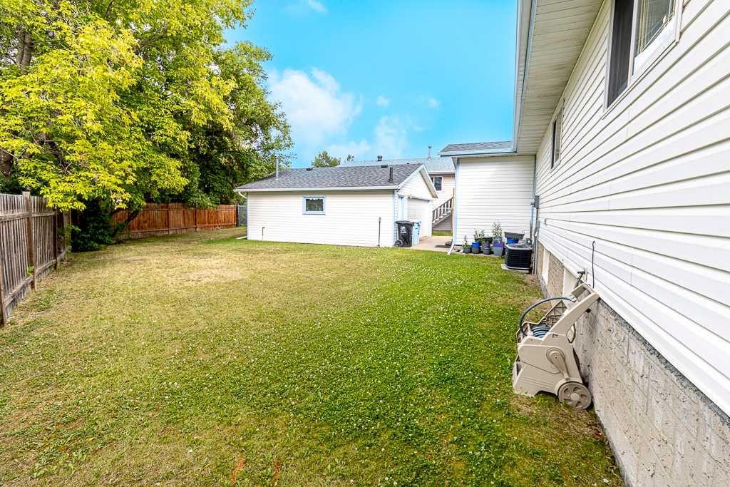 111 Christina Court, Fort Mcmurray, AB - Outdoor