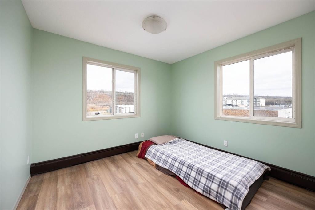 308-8219 Fraser Avenue, Fort Mcmurray, AB - Indoor Photo Showing Bedroom