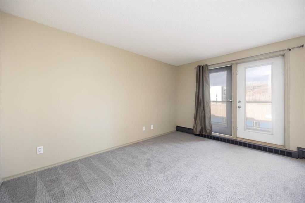 308-8219 Fraser Avenue, Fort Mcmurray, AB - Indoor Photo Showing Other Room