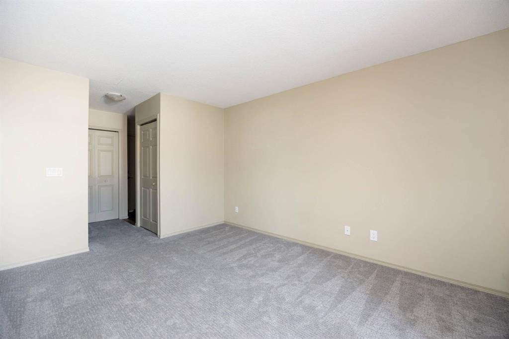 308-8219 Fraser Avenue, Fort Mcmurray, AB - Indoor Photo Showing Other Room