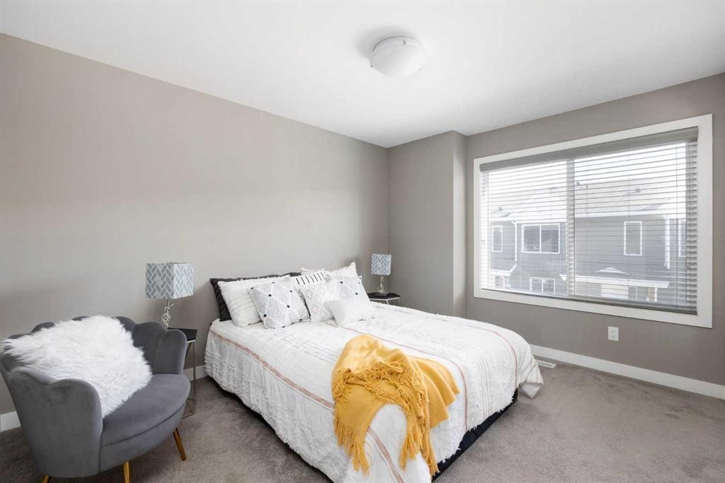 57-401 Athabasca Avenue, Fort Mcmurray, AB - Indoor Photo Showing Bedroom