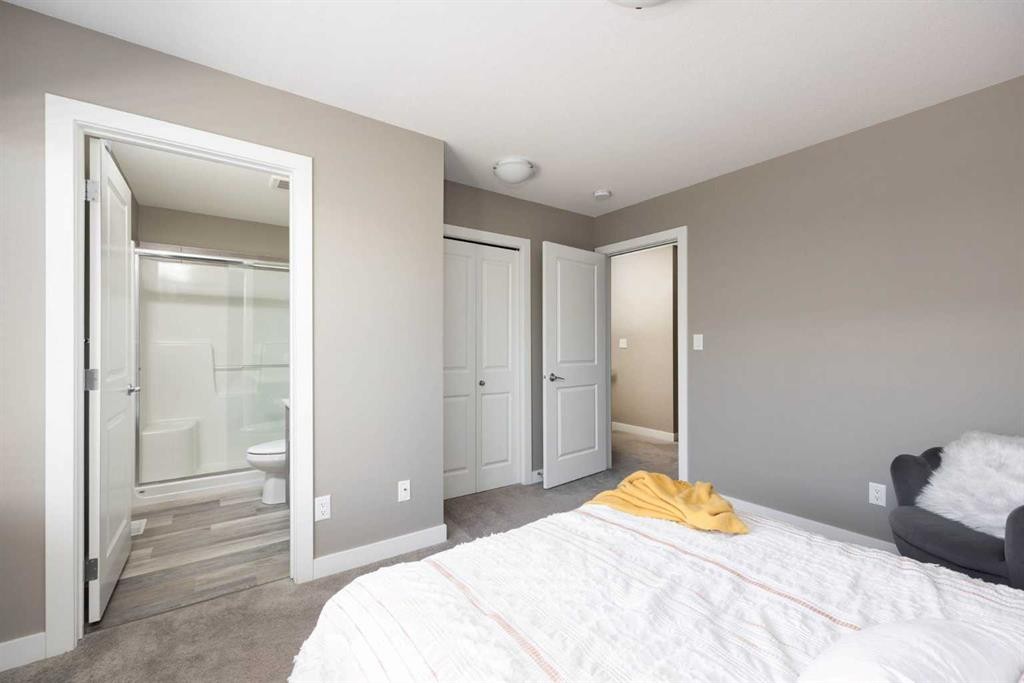 57-401 Athabasca Avenue, Fort Mcmurray, AB - Indoor Photo Showing Bedroom