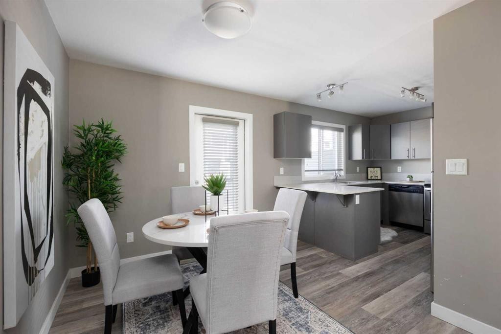 57-401 Athabasca Avenue, Fort Mcmurray, AB - Indoor Photo Showing Dining Room
