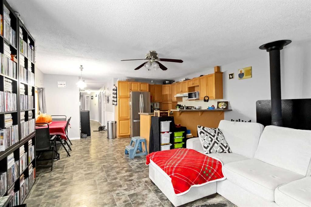 181 Greenbriar Bay, Fort Mcmurray, AB - Indoor