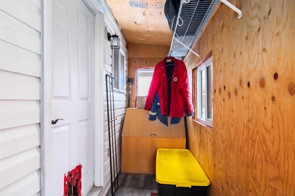 181 Greenbriar Bay, Fort Mcmurray, AB - Indoor Photo Showing Other Room