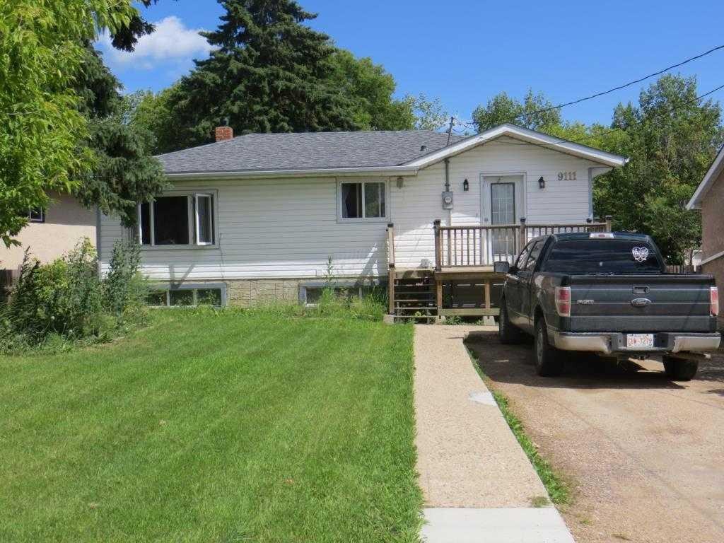 9111 100 St, Lac La Biche, AB - Outdoor