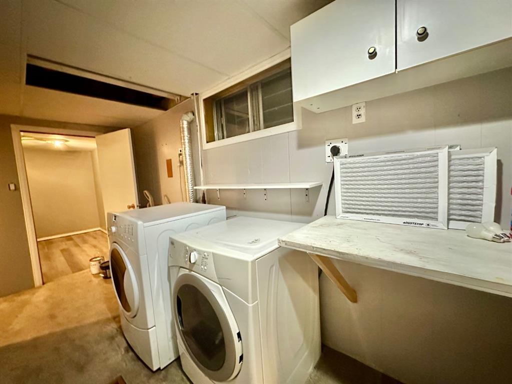 9111 100 St, Lac La Biche, AB - Indoor Photo Showing Laundry Room