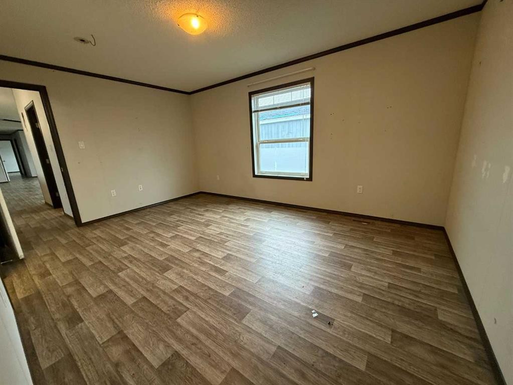 109 Card Crescent, Fort Mcmurray, AB - Indoor Photo Showing Other Room