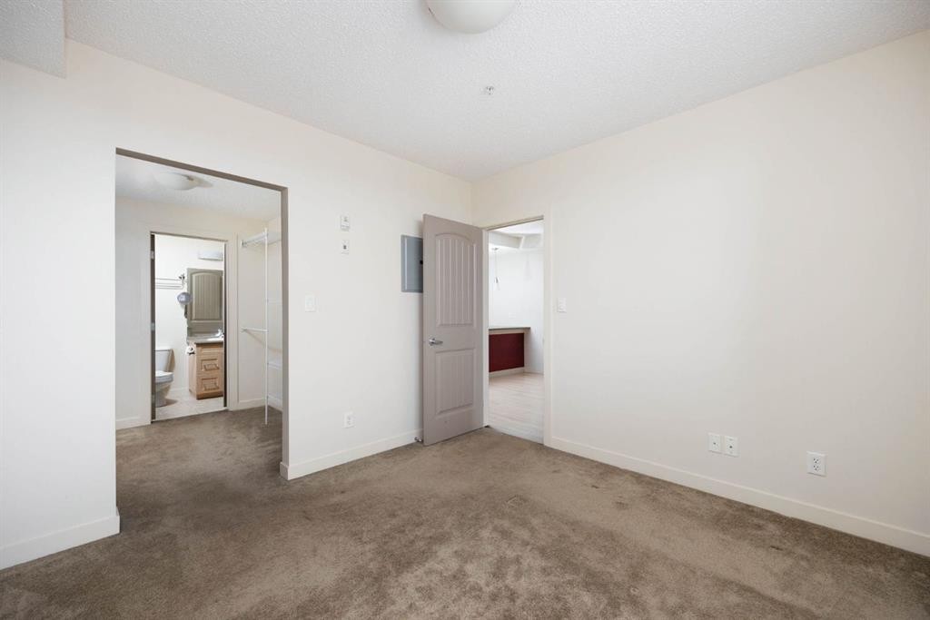 1301-204 Sparrow Hawk Drive, Fort Mcmurray, AB - Indoor Photo Showing Other Room