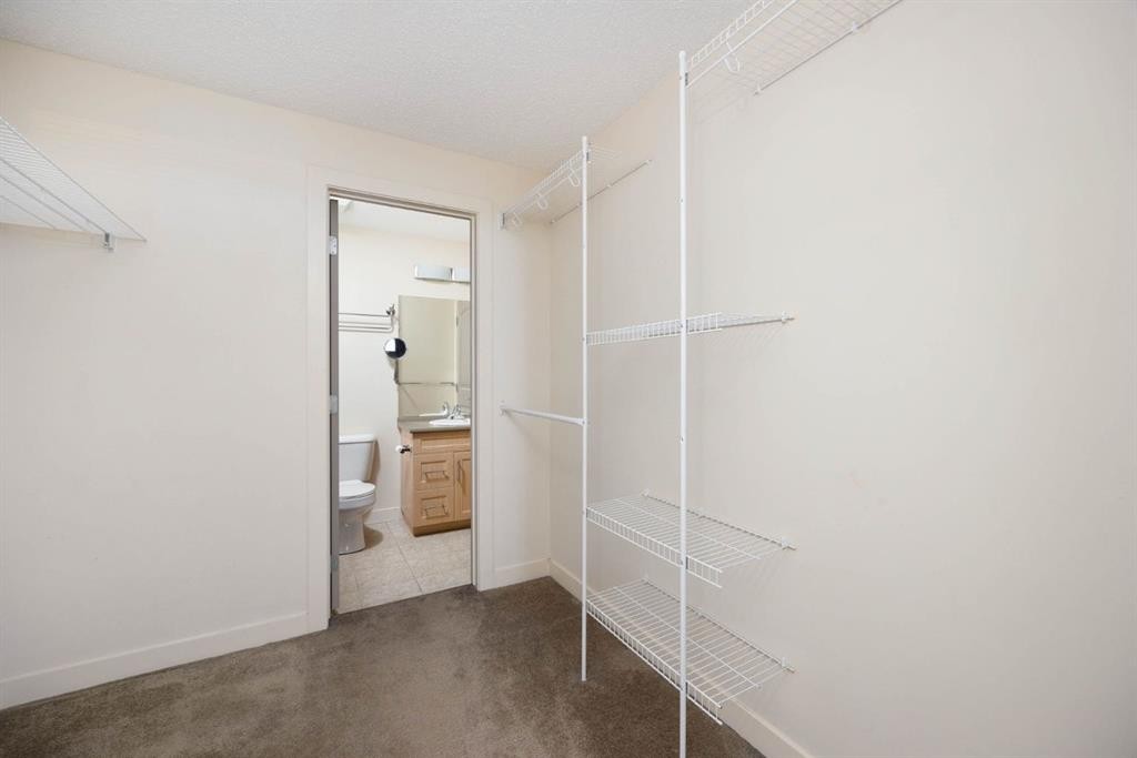 1301-204 Sparrow Hawk Drive, Fort Mcmurray, AB - Indoor With Storage