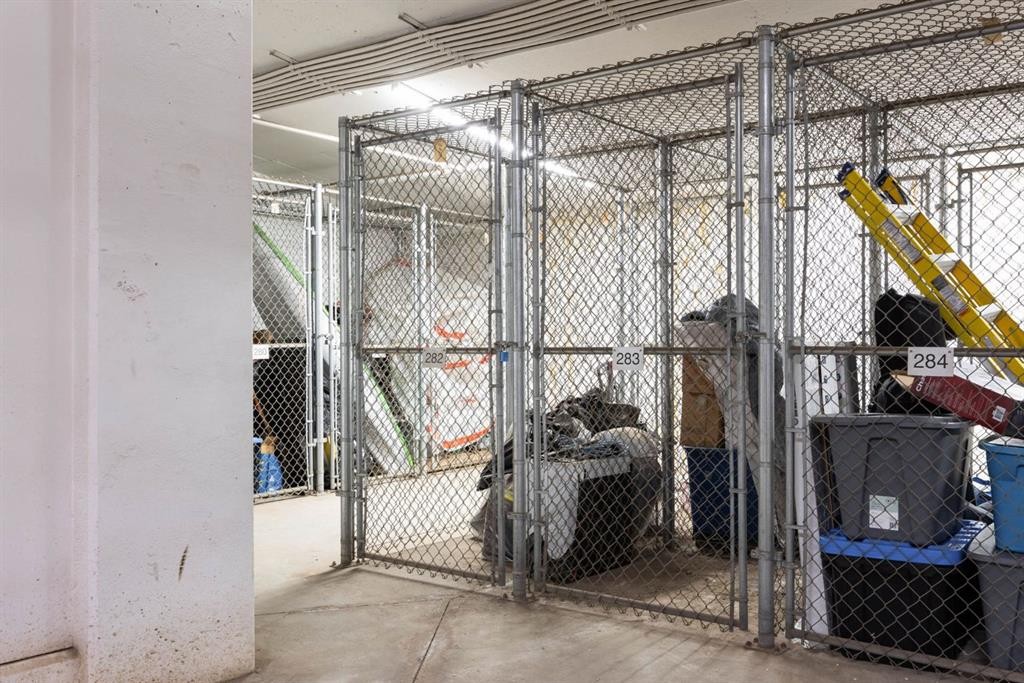 1301-204 Sparrow Hawk Drive, Fort Mcmurray, AB - Indoor With Storage