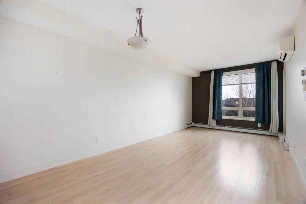 1301-204 Sparrow Hawk Drive, Fort Mcmurray, AB - Indoor Photo Showing Other Room