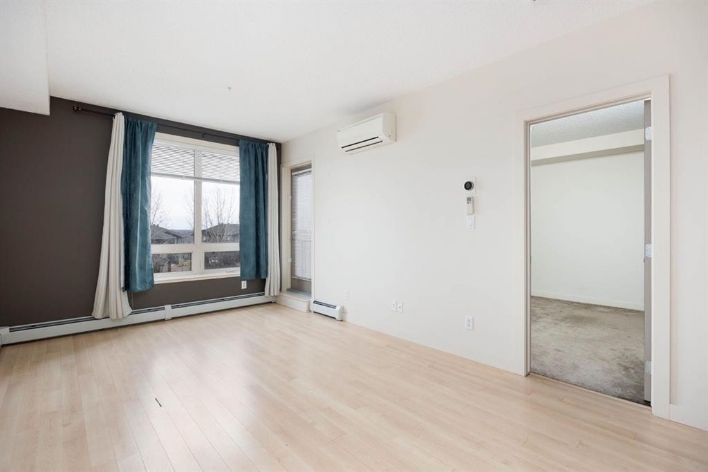 1301-204 Sparrow Hawk Drive, Fort Mcmurray, AB - Indoor Photo Showing Other Room