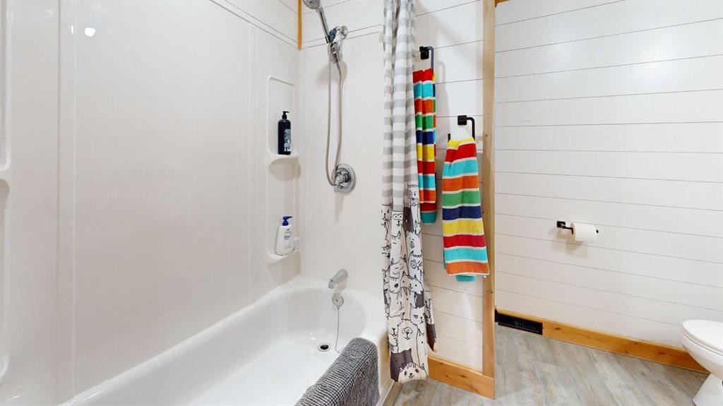 163033 Twp Rd 714, Wandering River, AB - Indoor Photo Showing Bathroom