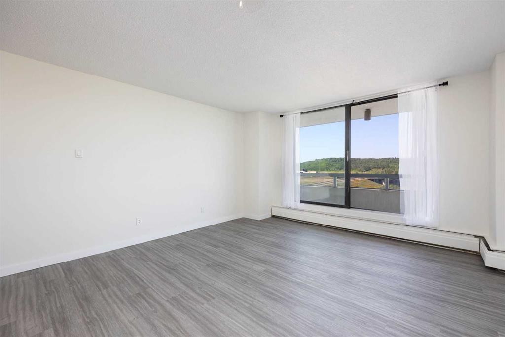 1102-13221 Macdonald Drive, Fort Mcmurray, AB - Indoor Photo Showing Other Room