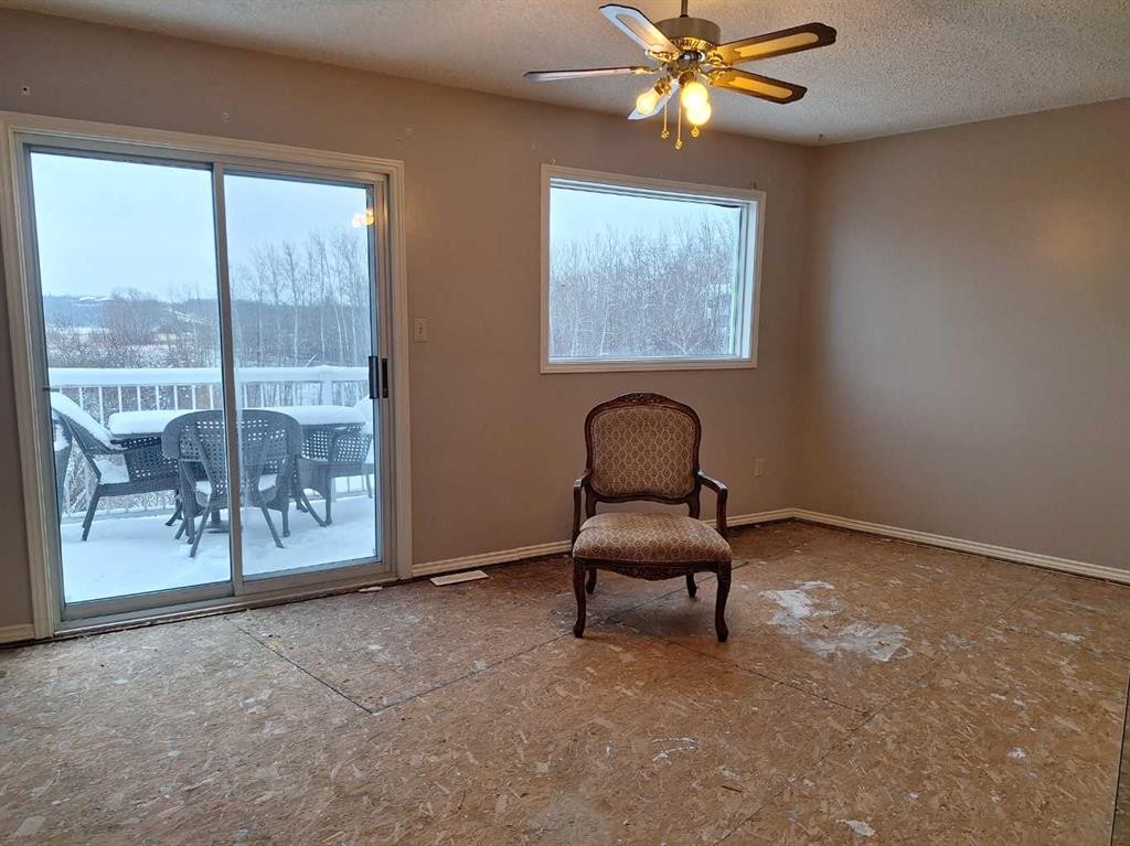 79 Lakeview Crescent, Lac La Biche, AB - Indoor Photo Showing Other Room