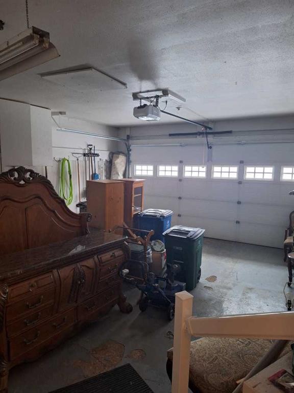 79 Lakeview Crescent, Lac La Biche, AB - Indoor Photo Showing Garage