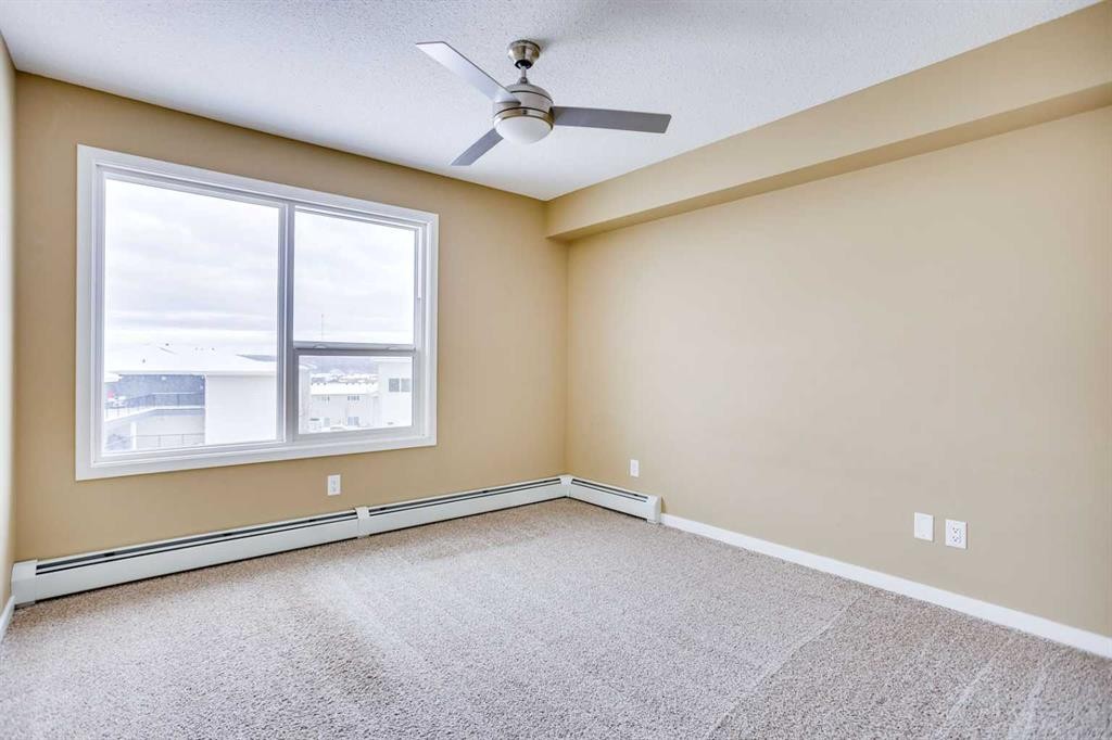 217-201 Abasand Drive, Fort Mcmurray, AB - Indoor Photo Showing Other Room