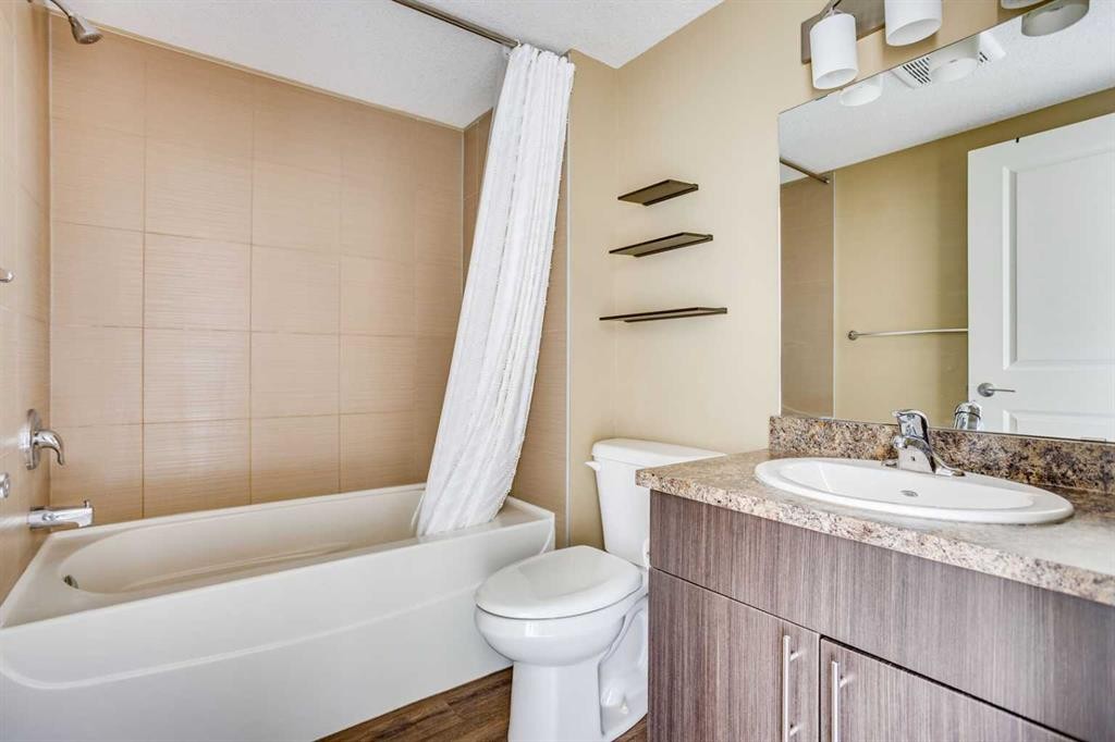 217-201 Abasand Drive, Fort Mcmurray, AB - Indoor Photo Showing Bathroom