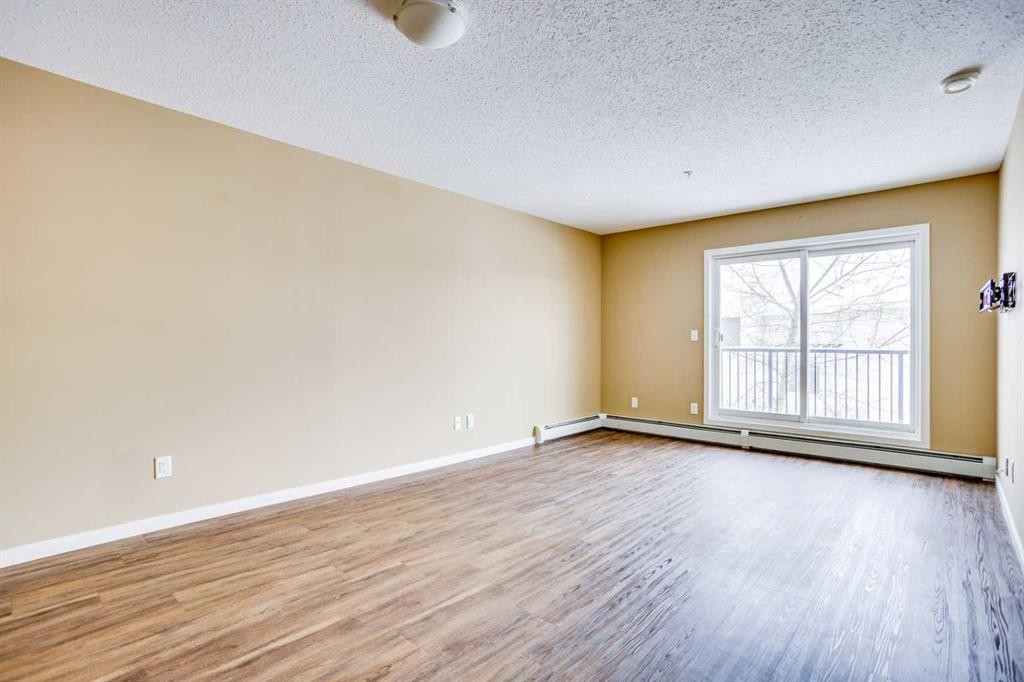 217-201 Abasand Drive, Fort Mcmurray, AB - Indoor Photo Showing Other Room