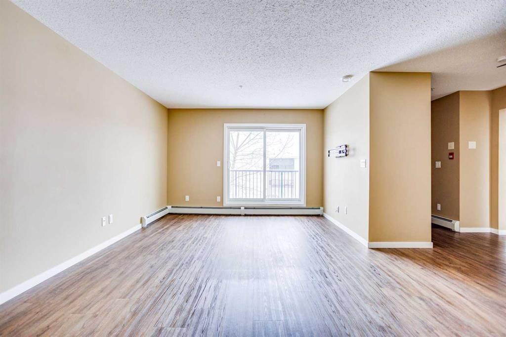217-201 Abasand Drive, Fort Mcmurray, AB - Indoor Photo Showing Other Room