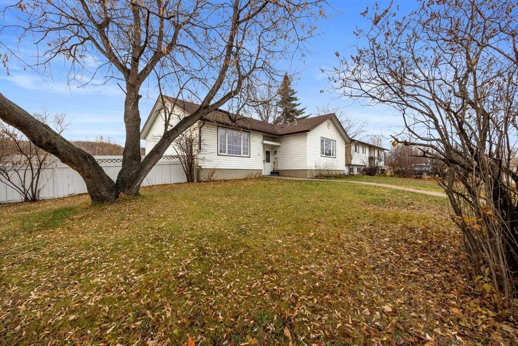 51 Fitzgerald Avenue, Fort Mcmurray, AB - Outdoor