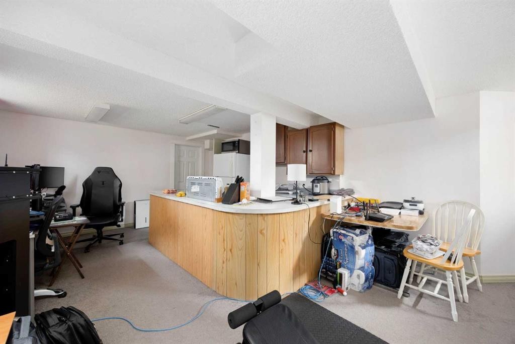 51 Fitzgerald Avenue, Fort Mcmurray, AB - Indoor Photo Showing Other Room