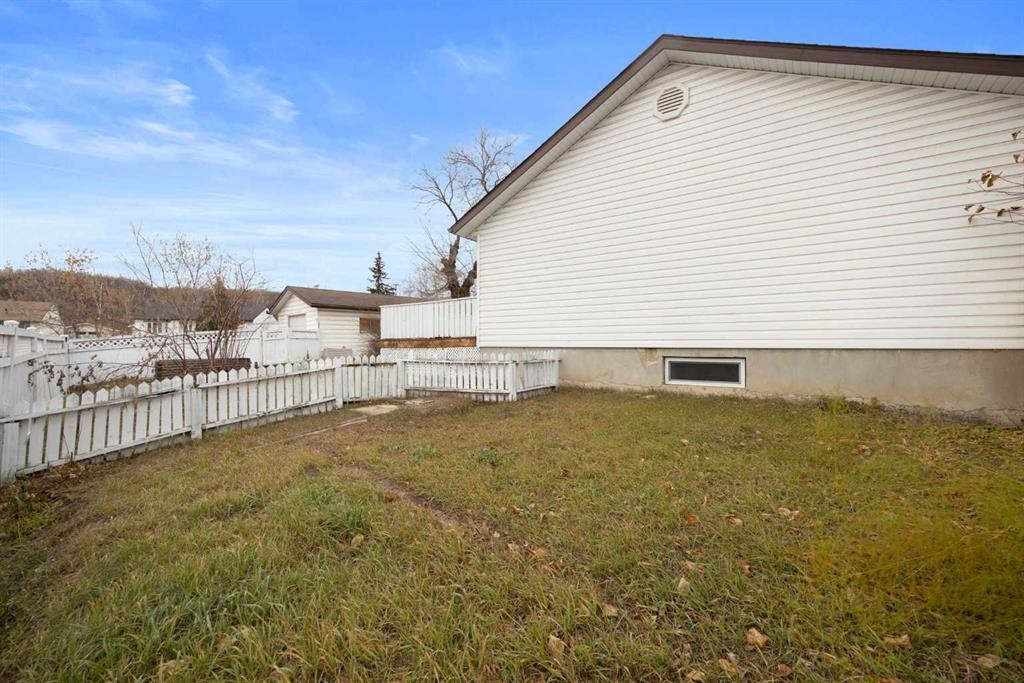 51 Fitzgerald Avenue, Fort Mcmurray, AB - Outdoor