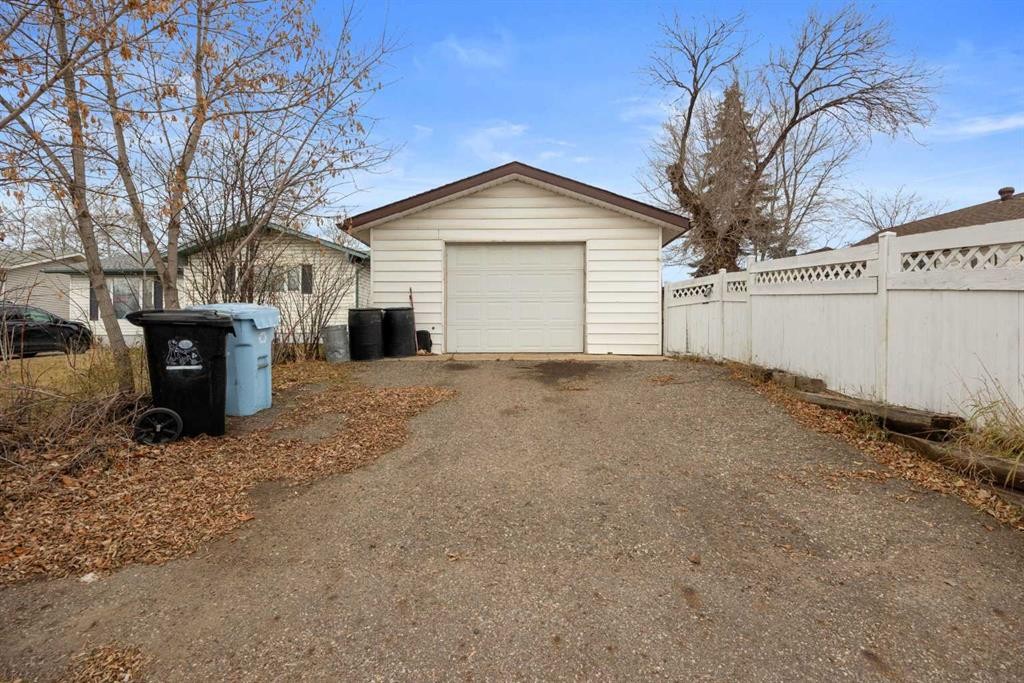 51 Fitzgerald Avenue, Fort Mcmurray, AB - Outdoor